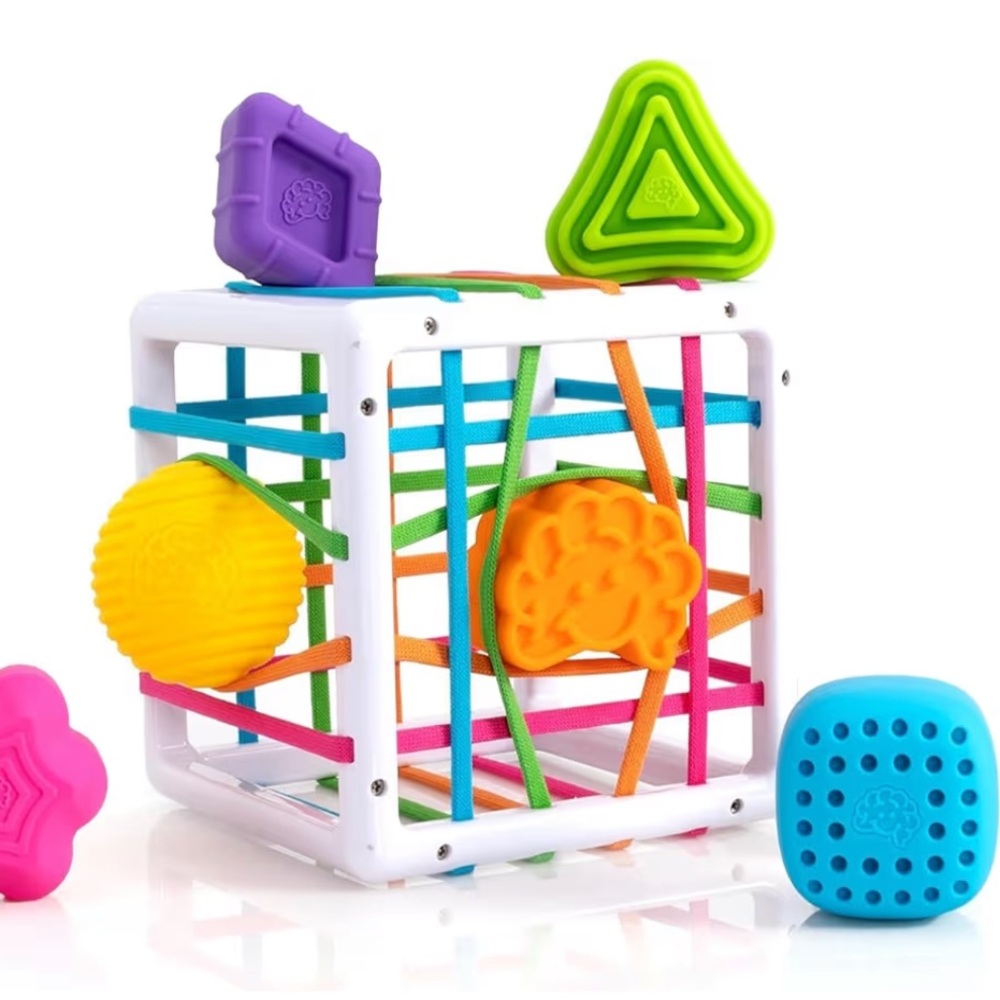 Fat Brain Toys Sensory Bundle – Suction Kupz, InnyBin, & Lidzy
